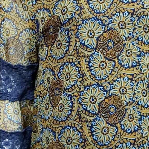 Volcom Making Magic Buckthorn Bell Sleeve Shift Dress - Picture 4 of 6